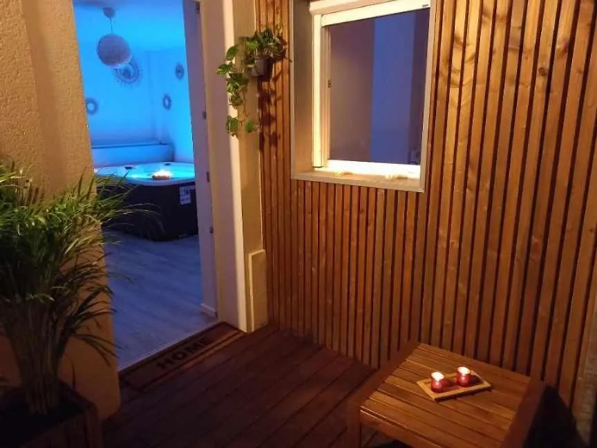 Priv'8Spa Love Room Jacuzzi & Terrasse - Amour, Detente Et Intimite Tuluza Apartament
